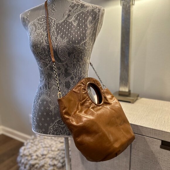 HOBO Giorgia 30th Anniversary Limited Edition Convertible Leather Bag in Truffle - Picture 8 of 9